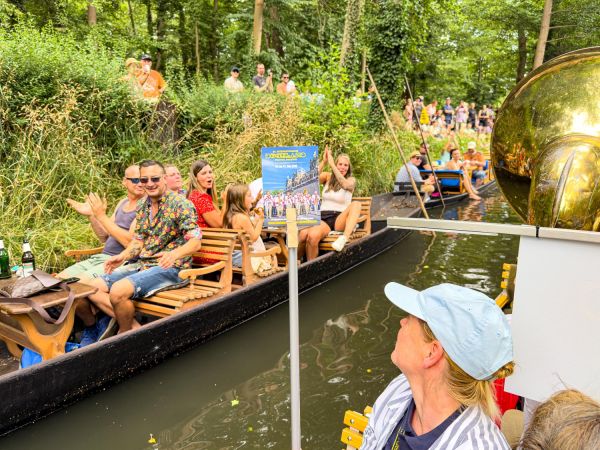 Fotor&uuml;ckblick: 51. L&uuml;bbenauer Kahnkorso 2025 