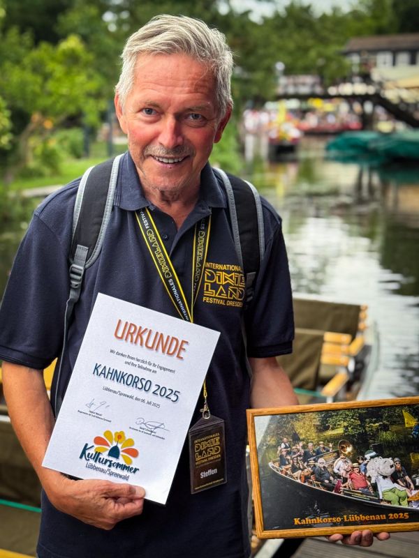 Fotor&uuml;ckblick: 51. L&uuml;bbenauer Kahnkorso 2025 